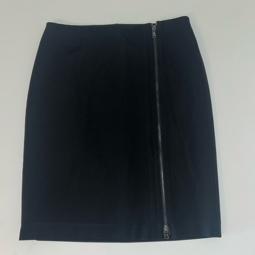 Ann Taylor womens black exposed side zipper elastic waist straight skirt size 4